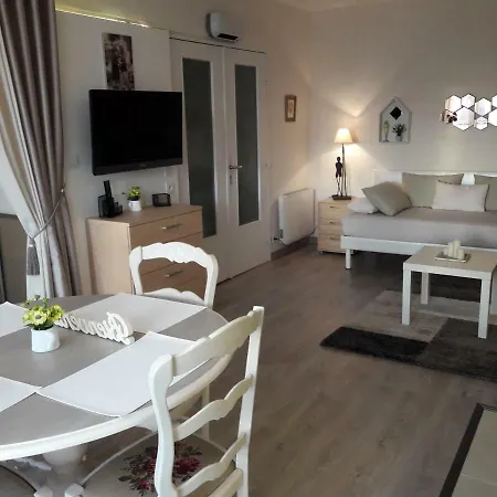 Chic En Apartment Metz